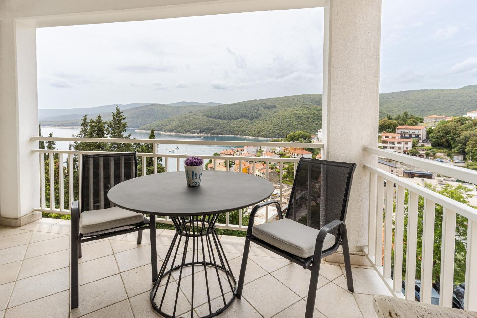 Apartments Sea View Rabac Exteriér fotografie