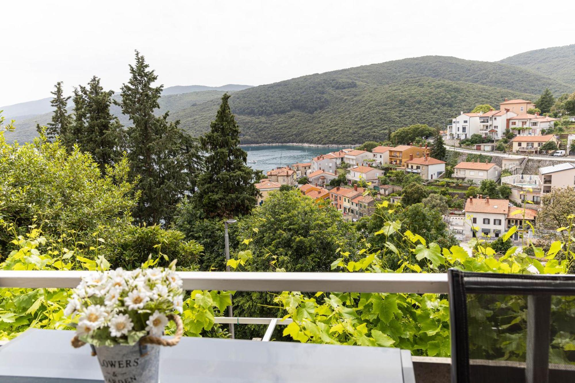 Apartments Sea View Rabac Exteriér fotografie