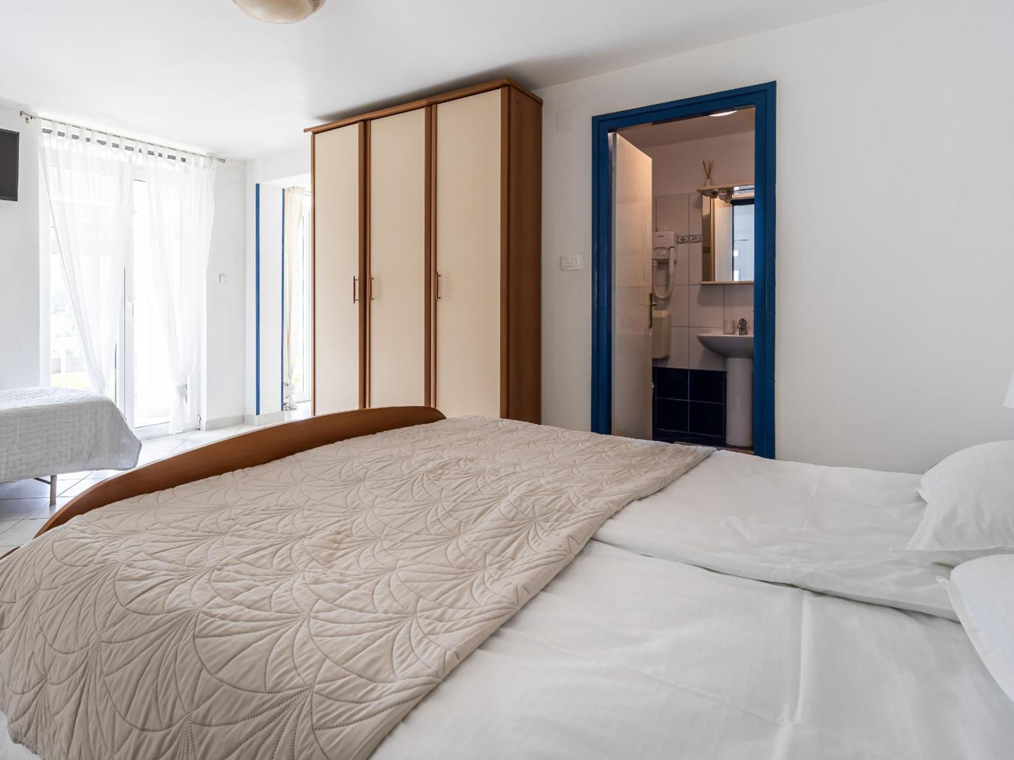 Apartments Sea View Rabac Pokoj fotografie