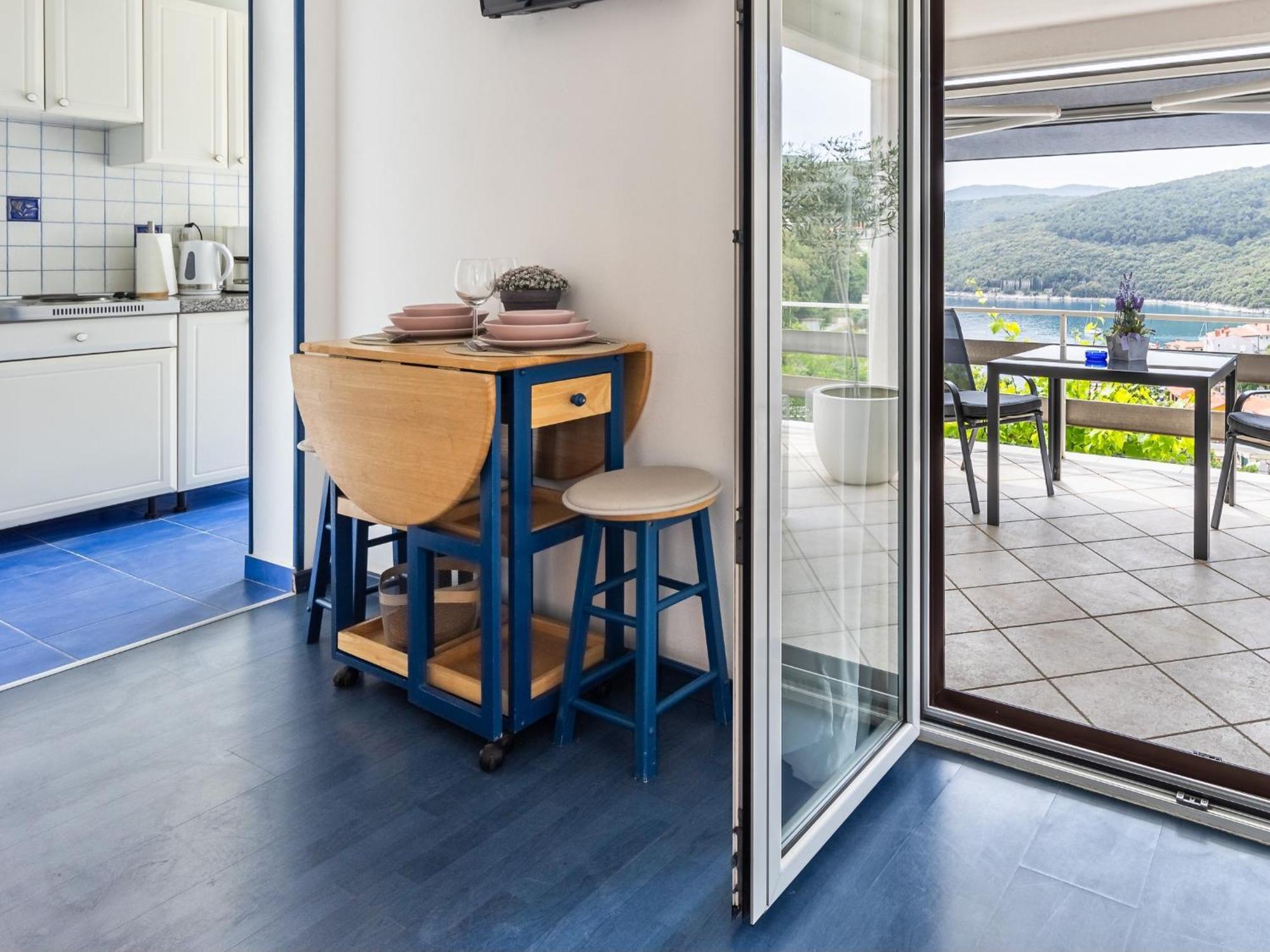 Apartments Sea View Rabac Pokoj fotografie